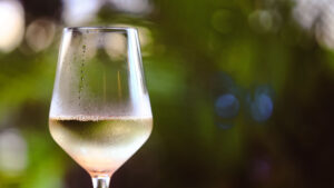come conservare il vino in estate